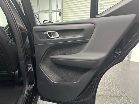 2026 Volvo EX40 - thumbnail 11