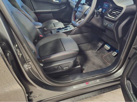 2025 Ford Kuga ST-LINE PHEV PAN ROOF €39,800 thumbnail