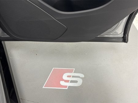 2025 Audi Q8 60 TFSIE 490PS**PANORMAIC ROOF**23" ALLOYS**MAXTON DESIGN BODYKIT**GREY LEATHER INTERIOR**FRONT HEATED ELECTRIC MEMORY SEATS**AMBIENT LIGHTING**REVERSE CAMERA**PARKING SENSORS**TOUCHSCREEN CLIMATE** €94,995 thumbnail