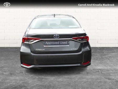 2024 Toyota Corolla Hybrid Luna Saloon €28,950 thumbnail