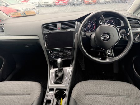 2018 Volkswagen Golf - thumbnail 17