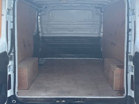 2023 Renault Trafic RED VAN FWD 130 3T1 E6 ex vat price displayed €21,550 thumbnail