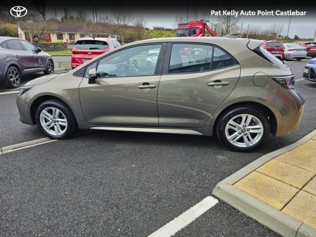 2023 Toyota Corolla COROLLA HYBRID LUNA H/B €27,900 thumbnail