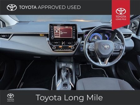 2022 Toyota Corolla 1.8 Hybrid Luna Saloon 4dr €25,949 thumbnail