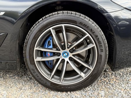 2022 BMW 5 Series - thumbnail 9