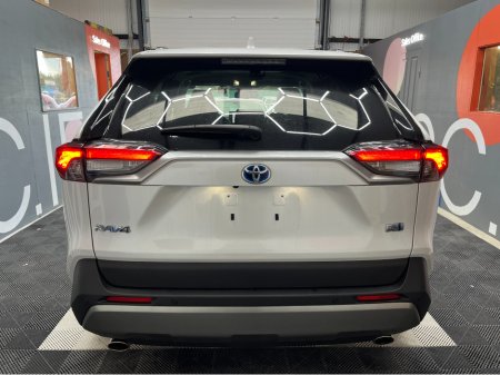 2024 Toyota Rav4 - thumbnail 3