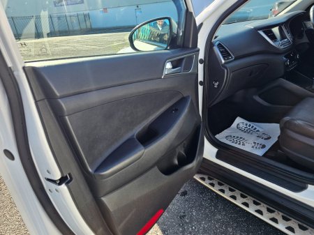 2016 Hyundai Tucson - thumbnail 19