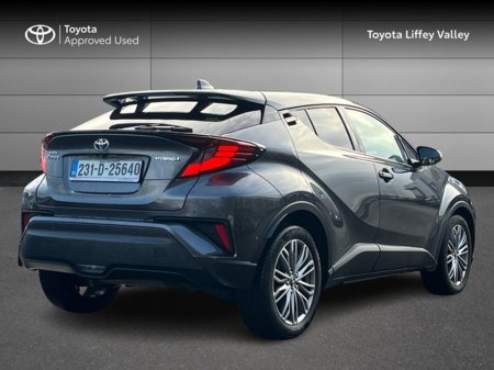 2023 Toyota C-HR C-HR HYBRID SOL €27,950 thumbnail