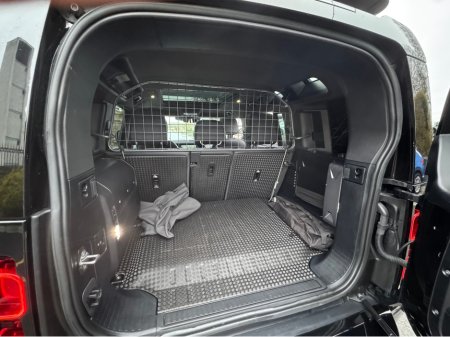 2023 Land Rover Defender 110 P400e X-DYNANIC AUTO URBAN==HUGE SPEC== €84,950 thumbnail