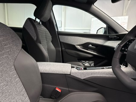 2026 Peugeot 5008 - thumbnail 11