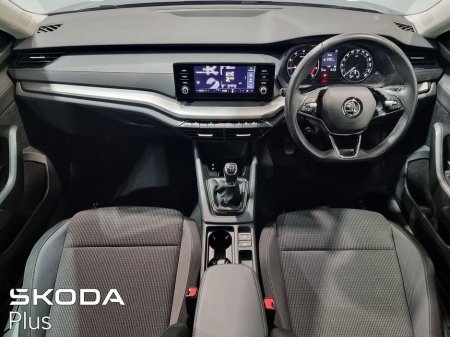 2023 Skoda Octavia - photo 2