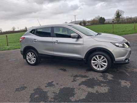 2014 Nissan Qashqai 1.5 DSL SV 4DR €8,950 thumbnail