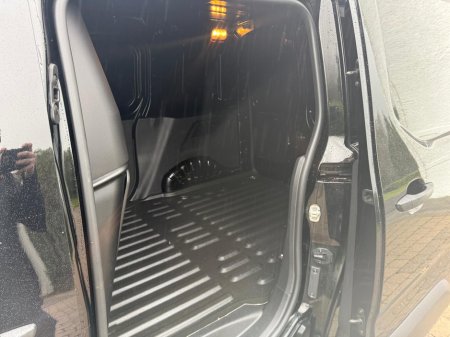 2022 Peugeot Partner PROFESSIONAL PLUS NO VAT! €18,750 thumbnail