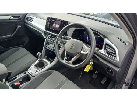 2023 Volkswagen T-Roc - photo 5