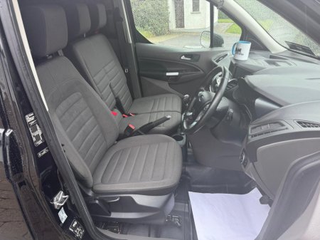 2021 Ford Transit Connect 240 LIMITED EDITION T TDCI €15,815 thumbnail