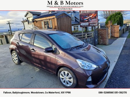 2014 Toyota Aqua Hybrid