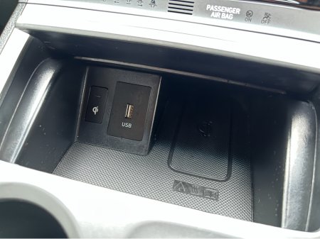 2023 Hyundai Kona KAUAI PREMIUM 64KWH EV //FULL LEATHER//HEATED SEATS AND STEERING WHEEL//REVERSE CAMERA//SAT NAV//KRELL SOUND SYSTEM// €23,950 thumbnail