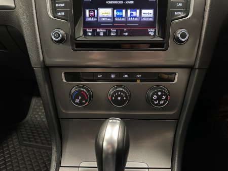 2014 Volkswagen Golf - thumbnail 27