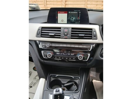 2017 BMW 3 Series - photo 5