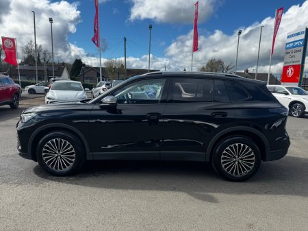 2025 Volkswagen Tiguan - thumbnail 1