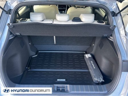 2025 Lexus LBX Elegant NEW Price €39,950 thumbnail