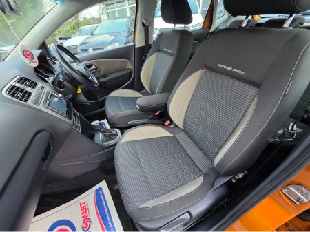 2015 Volkswagen Polo CROSS ( 152 REG ) 1.2 TSI HIGHLINE  CROSS EDITION / PARKING SENSORS / CLIMATE CONTROL // ONLY 58,060KLMs / SIMI DEALER // €11,950 thumbnail