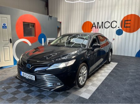 2019 Toyota Camry 2.5 HYBRID / 54k KMs / REVERSE CAMERA , ADAPTIVE CRUISE & MORE €23,950