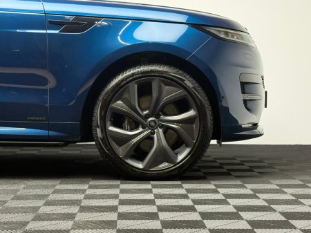 2025 Land Rover Range Rover Sport - thumbnail 28