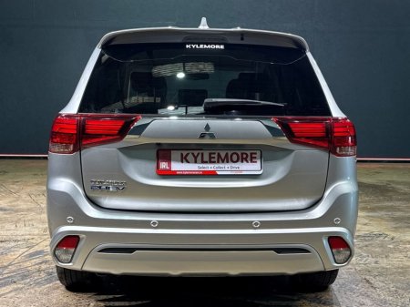 2021 Mitsubishi Outlander PHEV 2.4L AUTOMATIC TWIN MOTOR 4WD - REVERSE CAMERA - HALF BLACK LEATHER UPHOLSTERY €26,950