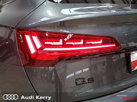 2024 Audi Q5 SPORTBACK 2.0 40TDI 204BHP QUATTRO S-LINE BLACK EDITON AUTOMATIC €75,995 thumbnail