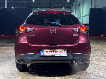 2018 Mazda Demio 1.3 AUTOMATIC - ALLOY WHEELS - PARKING RADAR - HEATING / AC CONTROLS - MULTI FUNCTION STEERING WHEEL €13,950 thumbnail