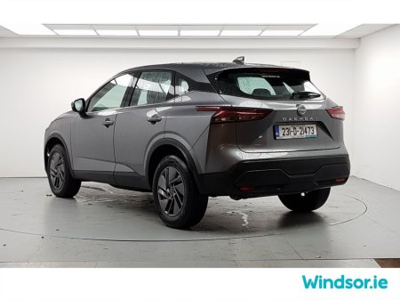 2023 Nissan Qashqai 1.3 PET MILD HYBRID SV €27,495 thumbnail