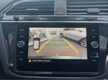 2024 Volkswagen Tiguan - thumbnail 17