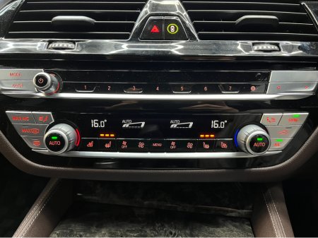 2020 BMW 5 Series - thumbnail 27