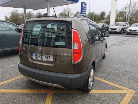 2015 Skoda Roomster - thumbnail 9