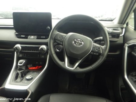 2023 Toyota Rav4 2.5 PHEV AWD-i Sol €41,999 thumbnail