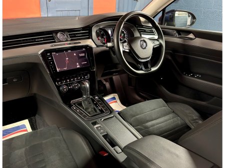 2018 Volkswagen Passat - thumbnail 4