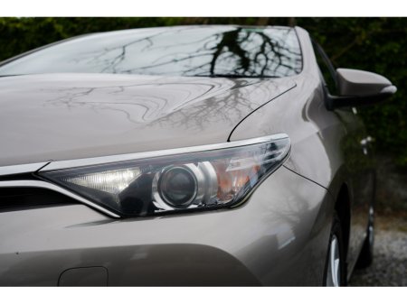 2016 Toyota Auris - thumbnail 14