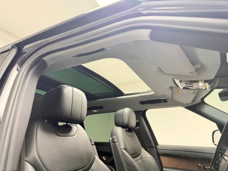 2024 Land Rover Range Rover Sport HSE DYNAMIC P460E *PAN ROOF* €104,990 thumbnail