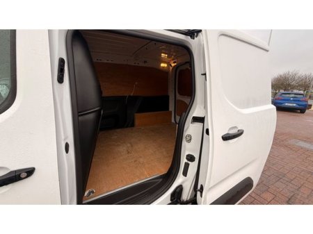 2022 Opel Combo - thumbnail 18