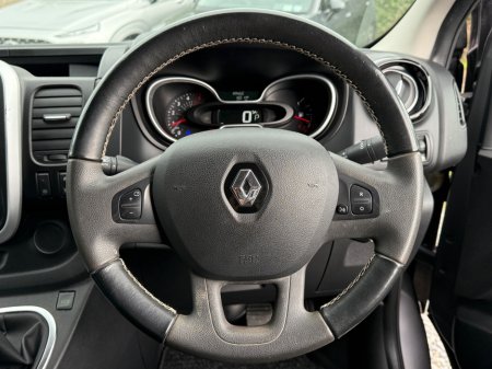 2021 Renault Trafic - thumbnail 22