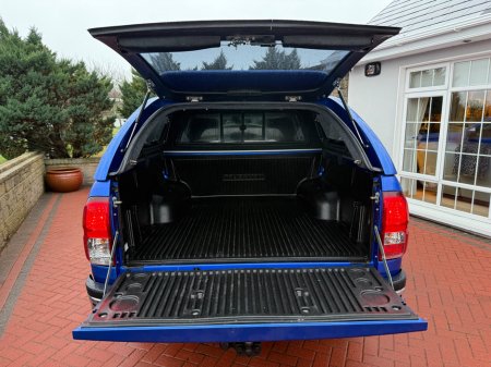 2020 Toyota Hilux - thumbnail 21