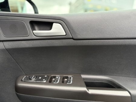 2019 Kia Sportage - thumbnail 8