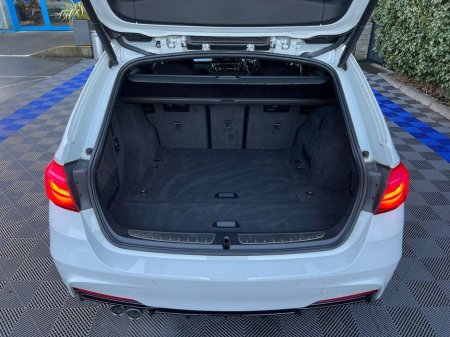 2017 BMW 3 Series 320d M-SPORT COMPETITION PACKAGE TOURING // FULL SERVICE HISTORY // NEW 20" M3 ALLOYS // ADAPTIVE CRUISE CONTROL €23,950 thumbnail