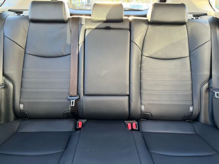 2023 Toyota Rav4 2.5 Hybrid AWD-i Platinum €44,950 thumbnail