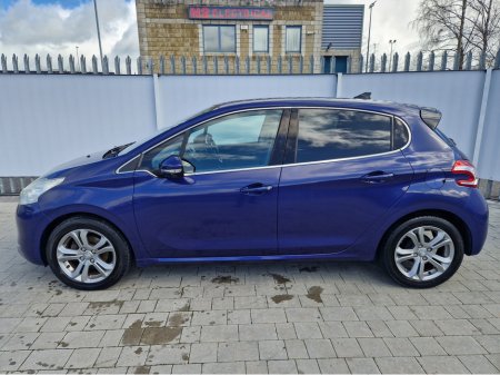 2015 Peugeot 208 - thumbnail 6