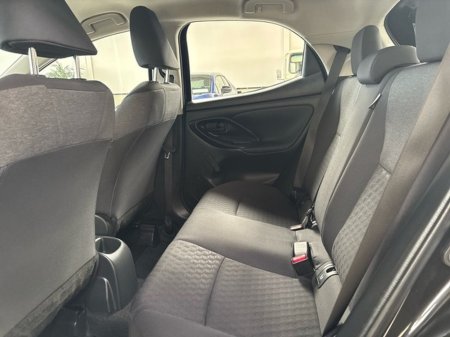 2022 Toyota Yaris - thumbnail 7