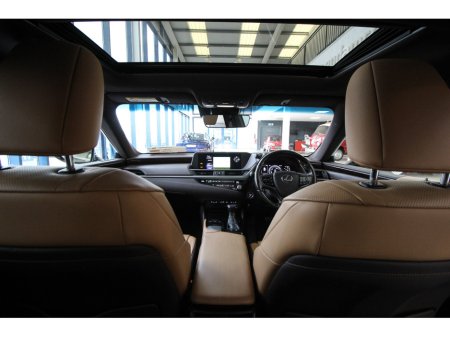 2021 Lexus ES 300 H - thumbnail 25