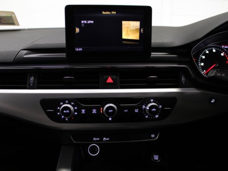 2017 Audi A4 LIMOUSINE 1.4 TFSI 150 SE ULTRA 4DR €14,950 thumbnail