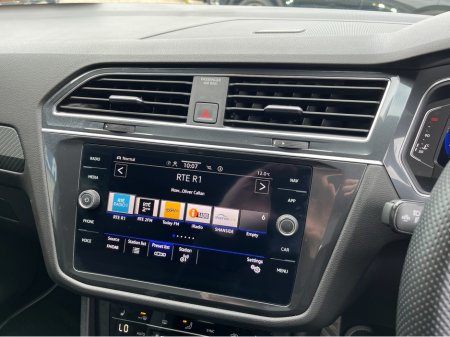 2023 Volkswagen Tiguan - thumbnail 19